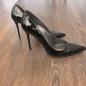 Black Stuart Weitzman pumps